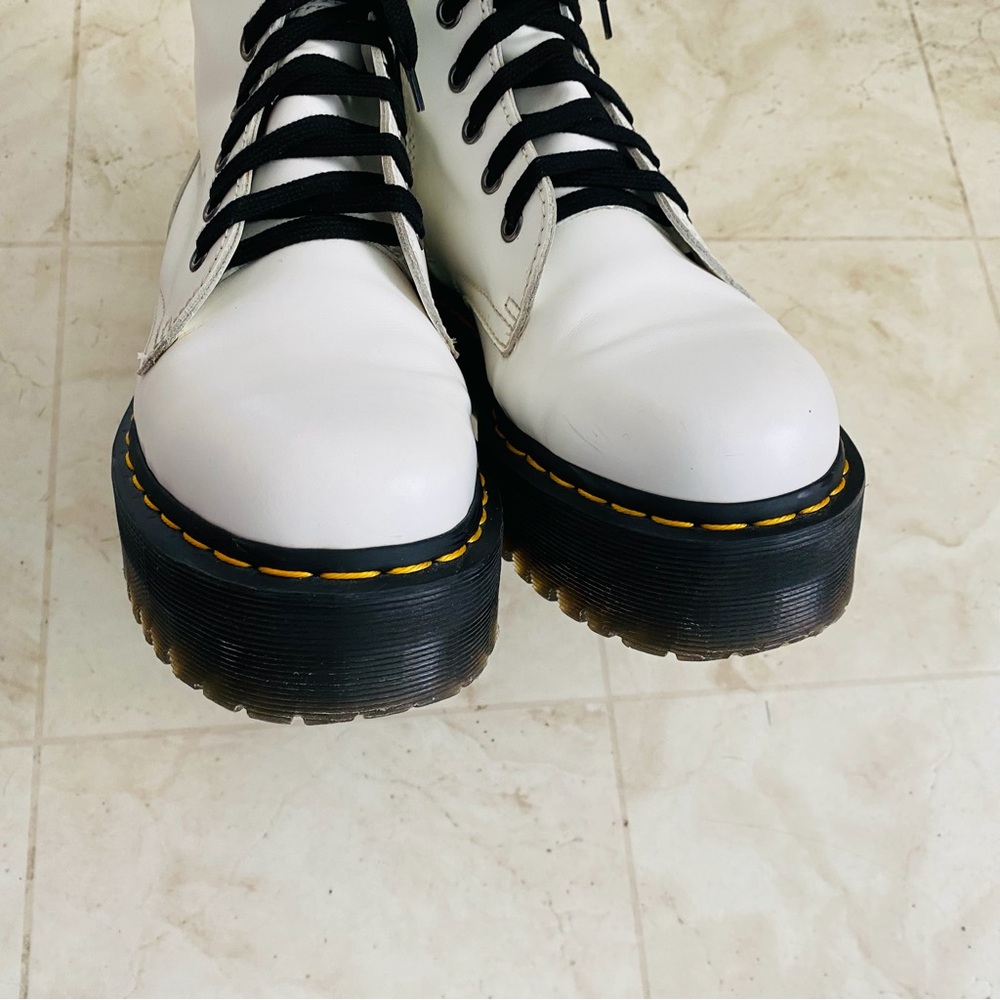$180 Dr. Martens Jadon White Smooth Leather 8-eye High Top Platform Boots Size 7 - Picture 10 of 15